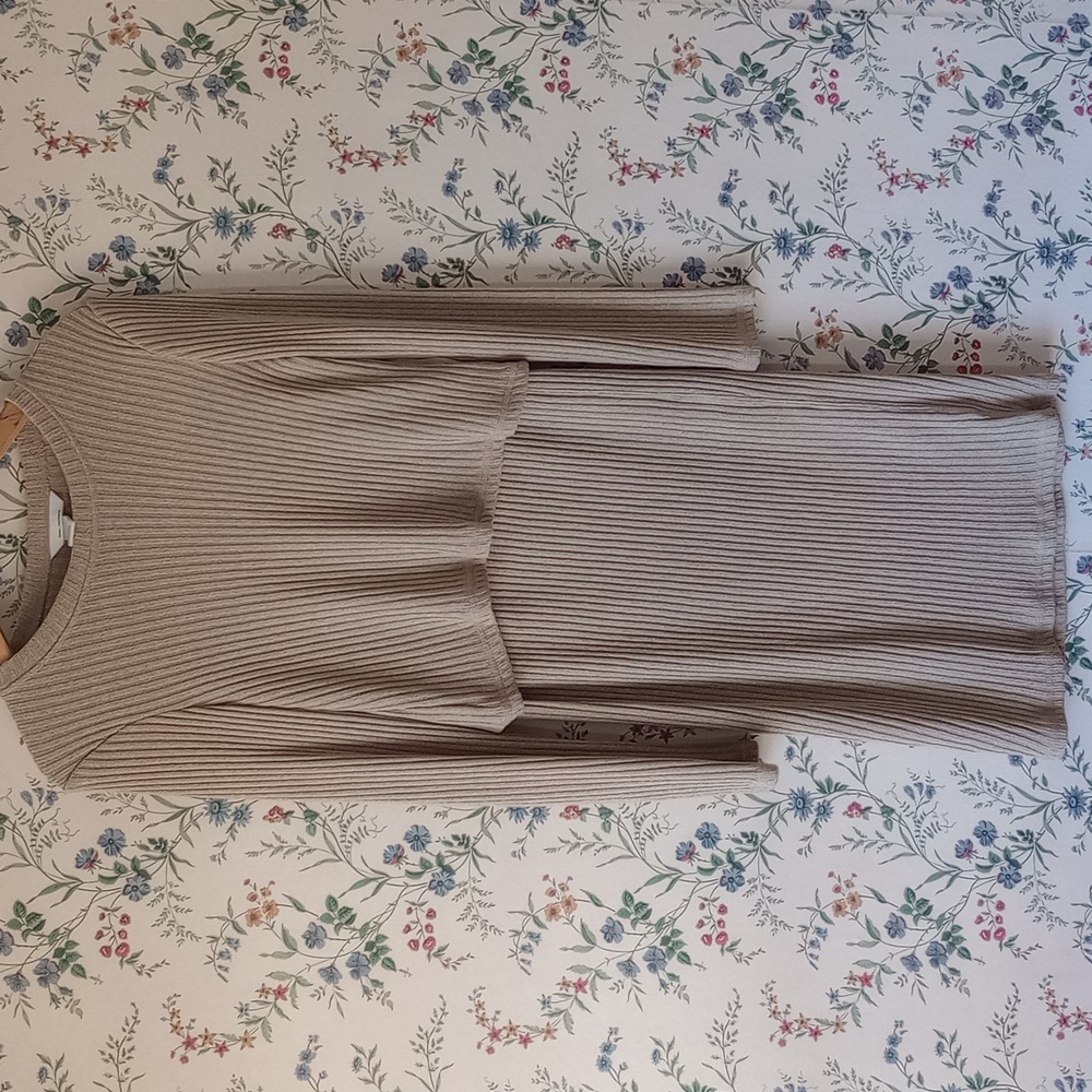 H&M Neutral Ribbed Two-Piece Skirt Set — Beige Taupe